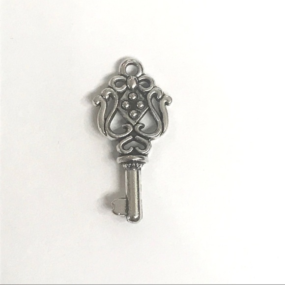 Bundle of small charms - Picture 5 of 7